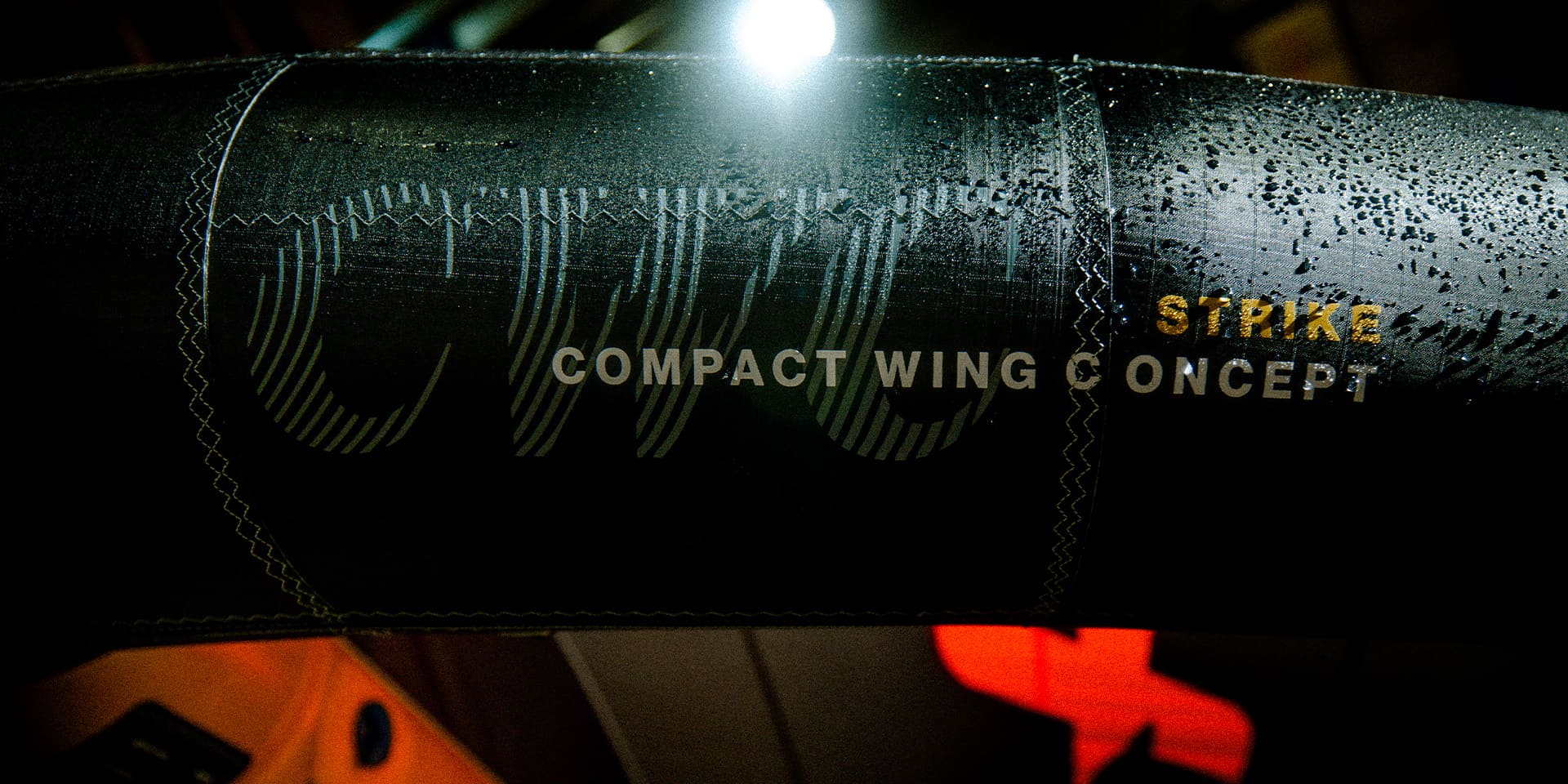 wing-dlya-slabogo-vetra-f-one-strike-cwc-v4-compact-wing-contcept